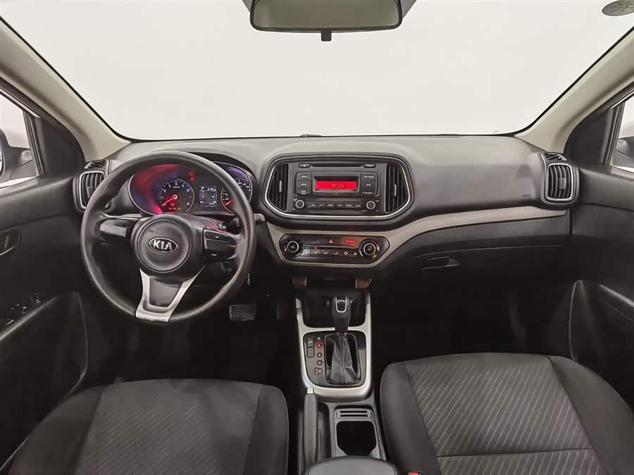 Kia Stonic 2016 car image #6