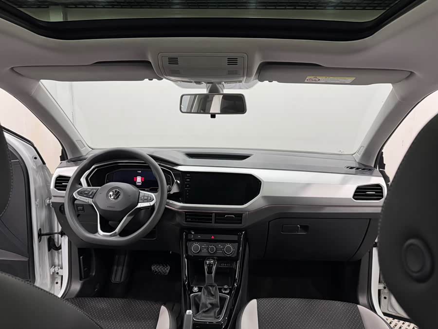 Volkswagen Tacqua 2022 car image #6