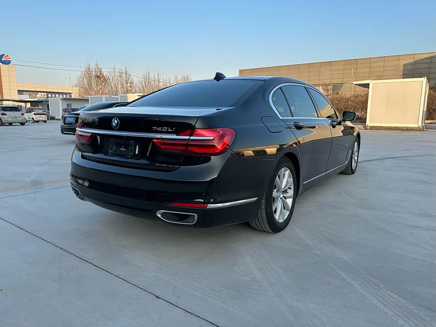 BMW 7 Series 2016 #6 BMW 7 Series 2016 car image #6