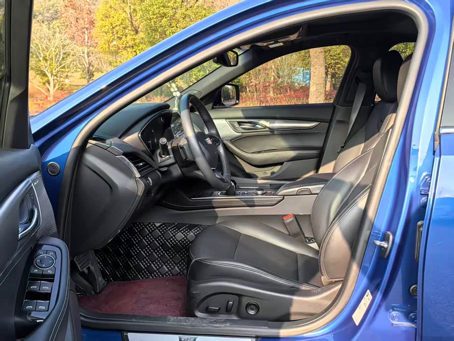 2021 car image #6