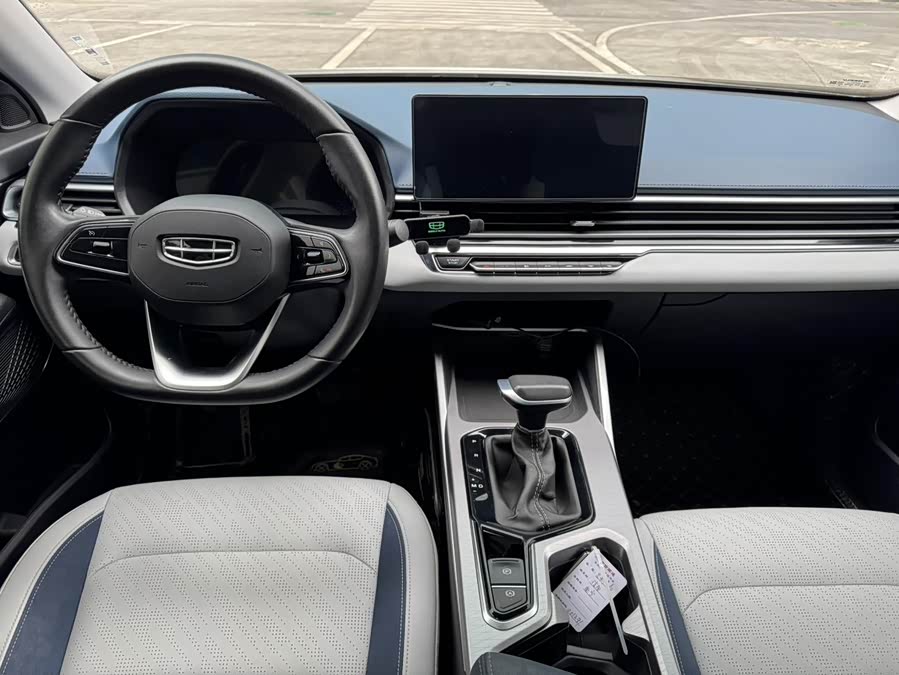 GEELY Emgrand 2021 car image #6