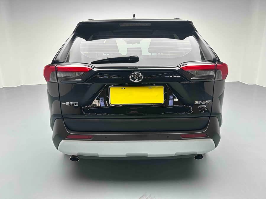 Toyota RAV4 2023 car image #6