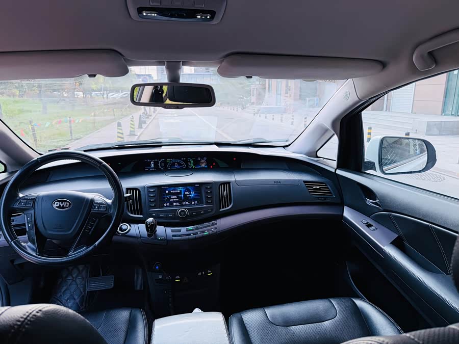 BYD e6 2017 #6 BYD e6 2017 car image #6