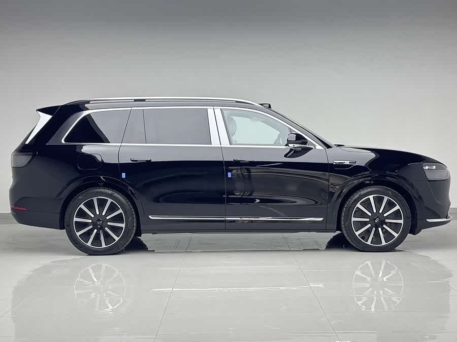 2025 #6 2025 car image #6