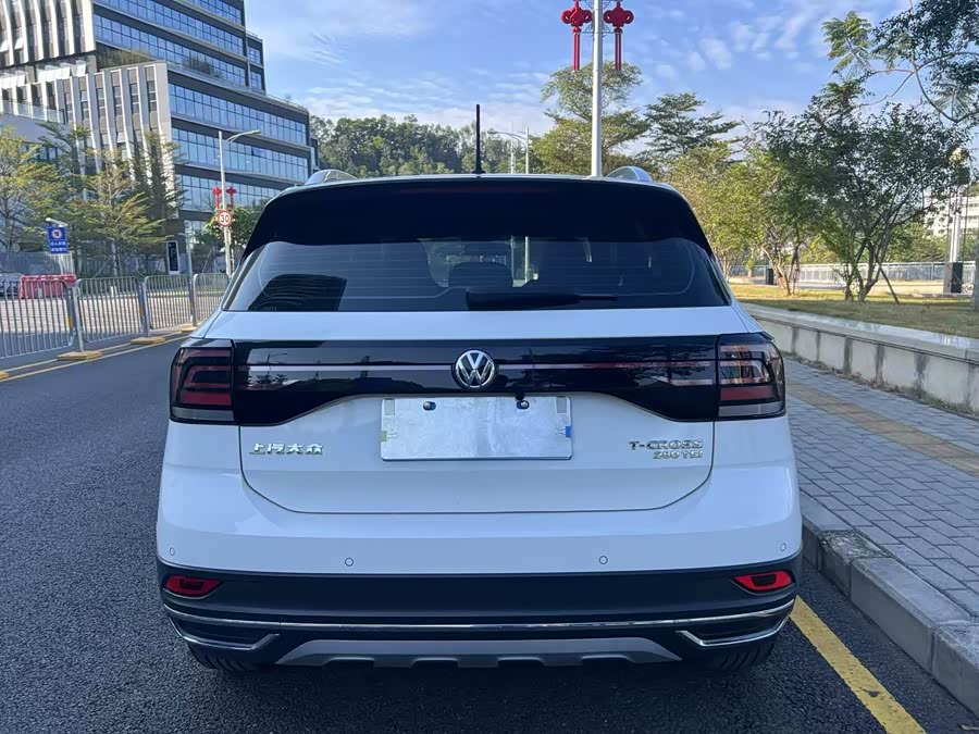 Volkswagen T-Cross 2020 car image #6