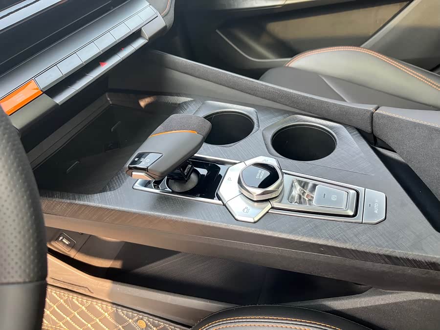 Changan UNI-V 2022 car image #6