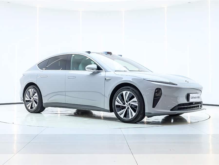 NIO ET5 2024 car image #6