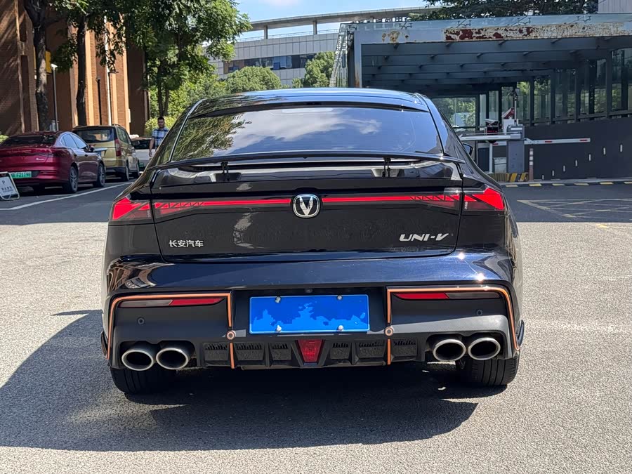 Changan UNI-V 2022 car image #6