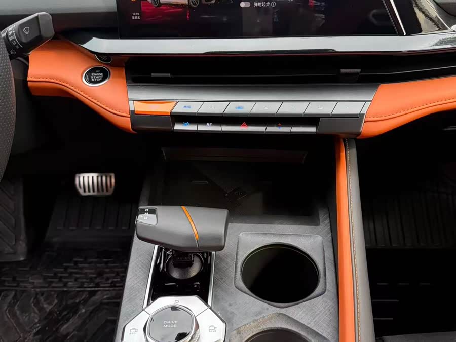 Changan UNI-V 2023 car image #6