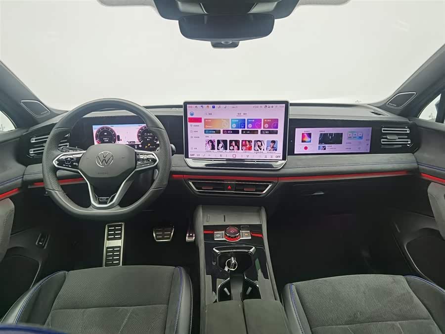 Volkswagen Tiguan L 2024 car image #6