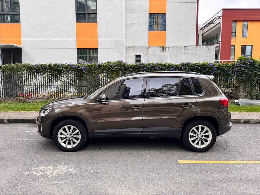 Volkswagen Tiguan 2018 car image #6