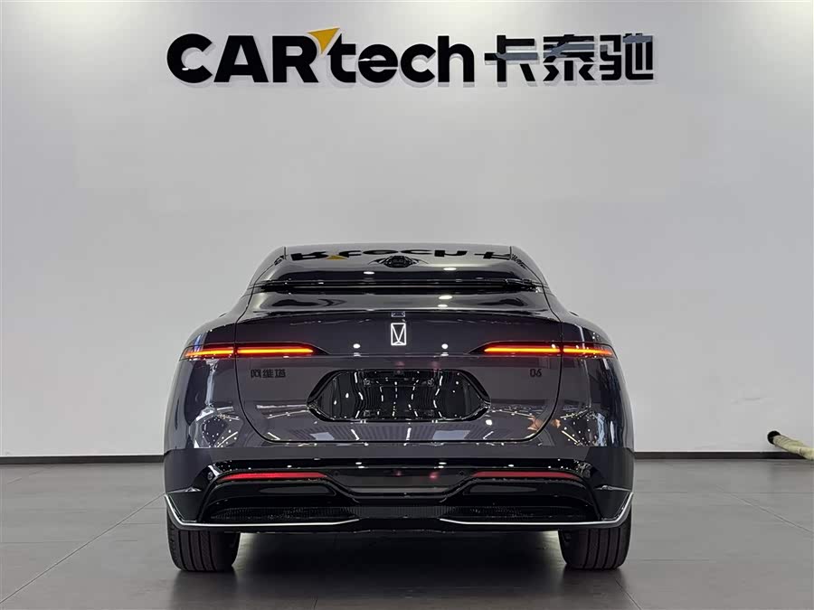 阿维塔 阿维塔06 2025 汽车图片 #6