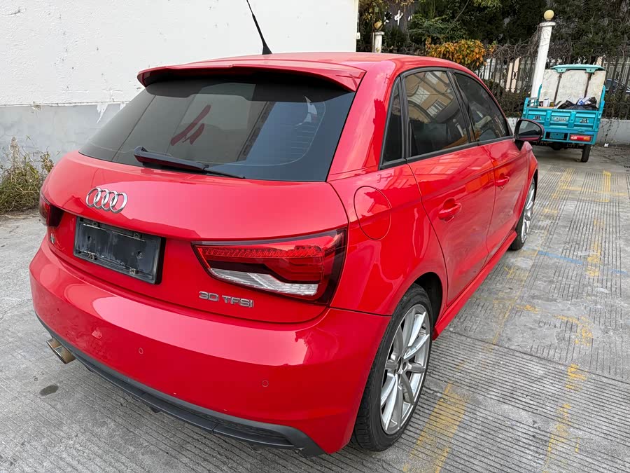 Audi A1 2017 car image #6