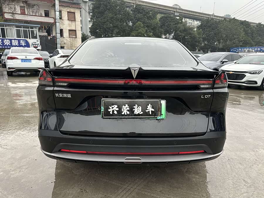 Deepal L07 2025 car image #6