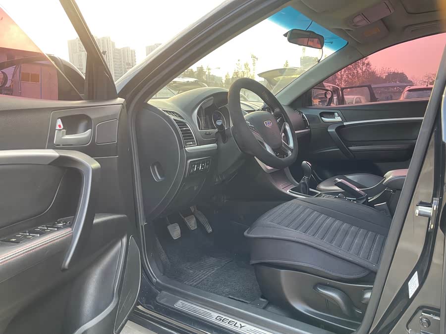 GEELY Emgrand 2015 car image #6