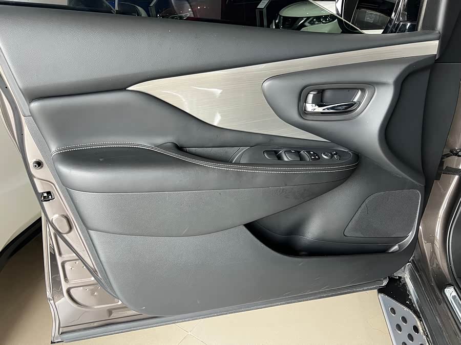 Nissan Murano 2023 изображение автомобиля #6