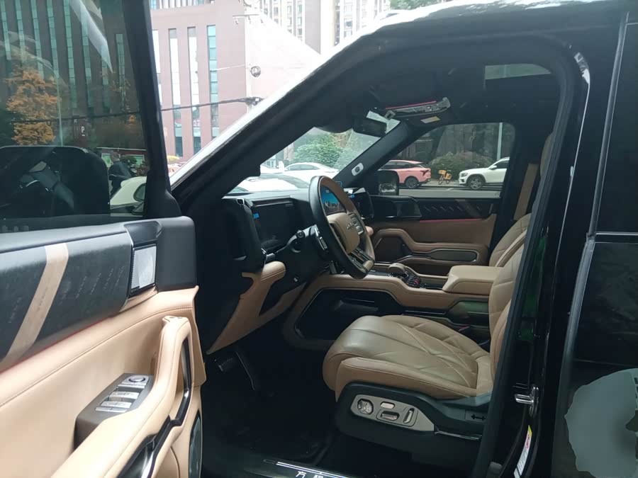 FangChengBao Leopard 8 2024 immagine di auto #6