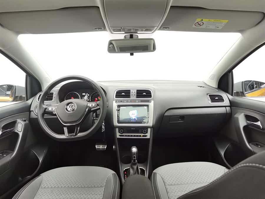 Volkswagen Polo 2019 car image #6