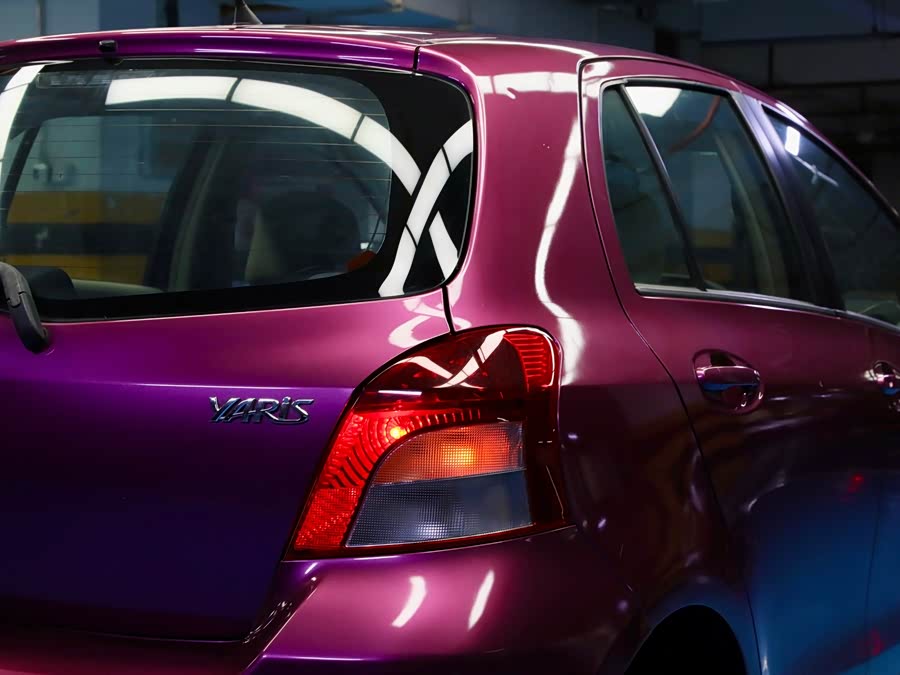 Toyota Yaris 2013 #6 Toyota Yaris 2013 car image #6