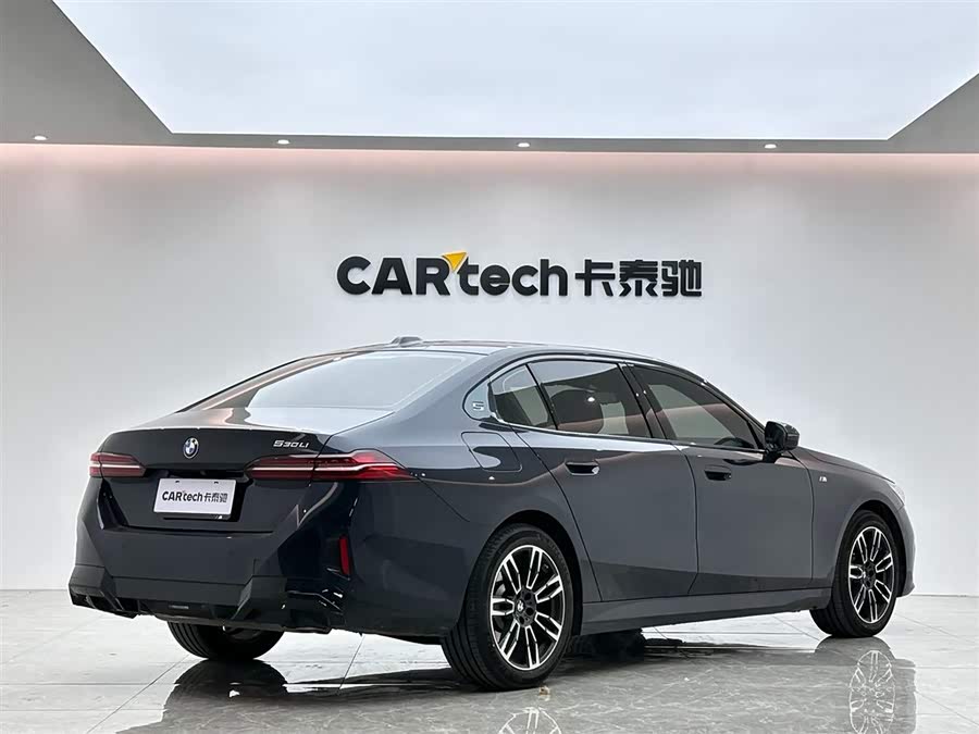 BMW 5 Series 2024 #6 BMW 5 Series 2024 car image #6