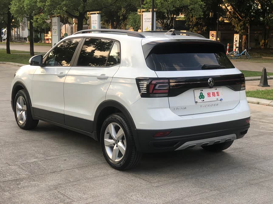Volkswagen T-Cross 2023 #6 Volkswagen T-Cross 2023 car image #6