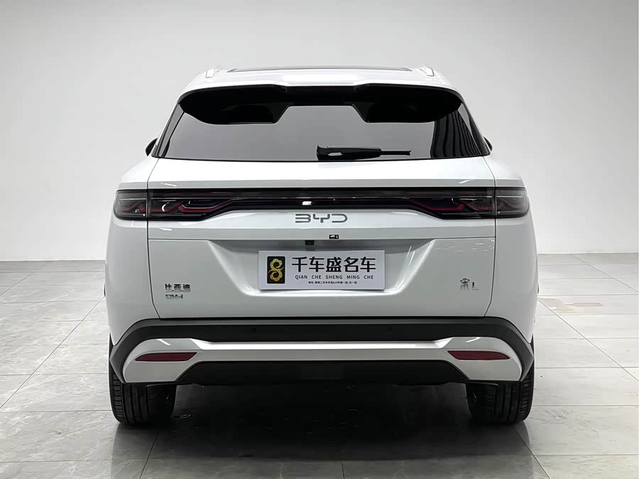BYD SongL DM-i 2024 #6 BYD SongL DM-i 2024 car image #6
