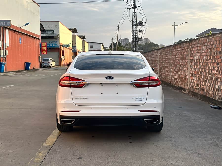 Ford Mondeo 2020 car image #6