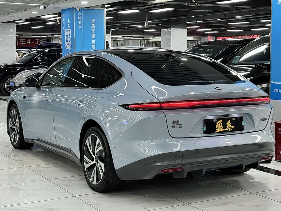 NIO ET5 2023 car image #6