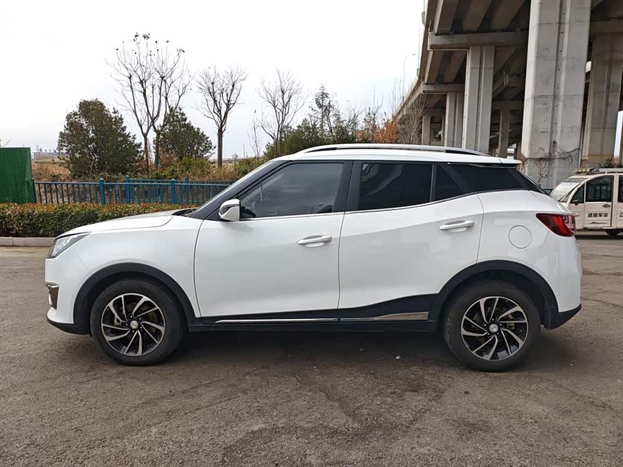 众泰 众泰T300 2019 汽车图片 #6