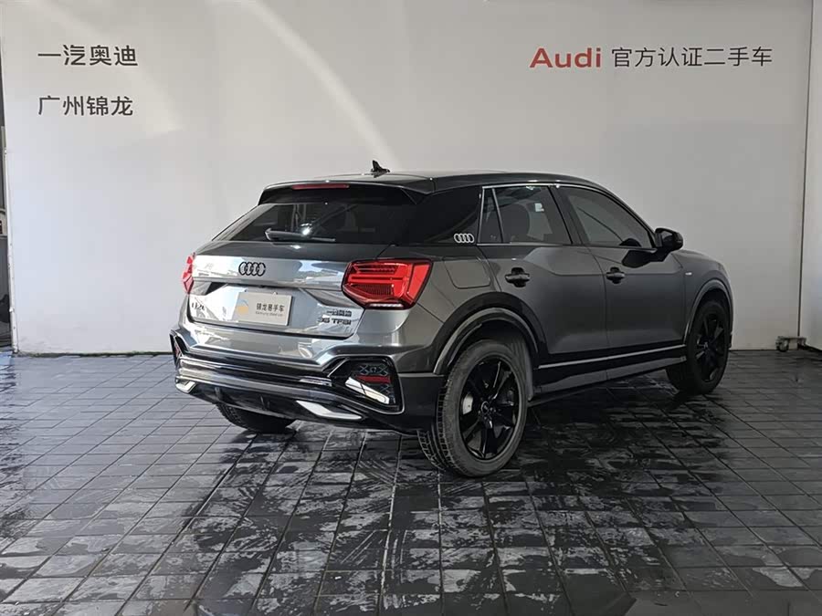 Audi Q2L 2021 car image #6