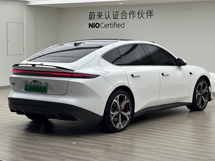 NIO ET5 2023 car image #6