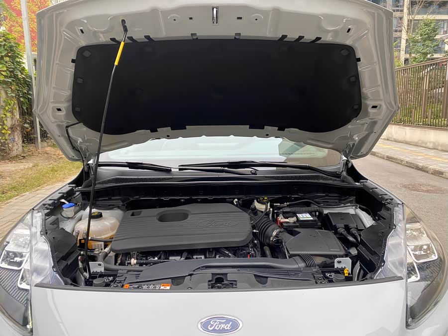 Ford Escape 2023 immagine di auto #6