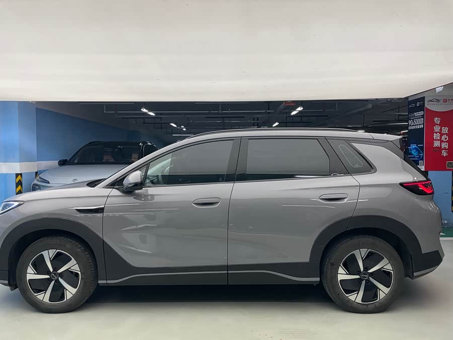 BYD Sea Lion 05 EV 2025 car image #6