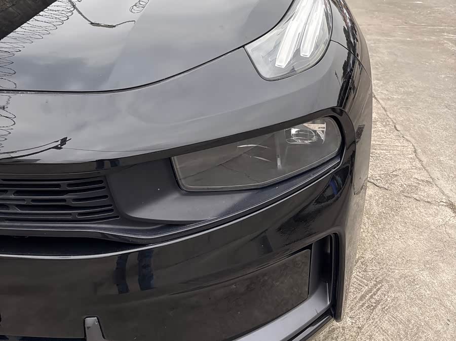 Lynk & Co 03 2019 car image #6