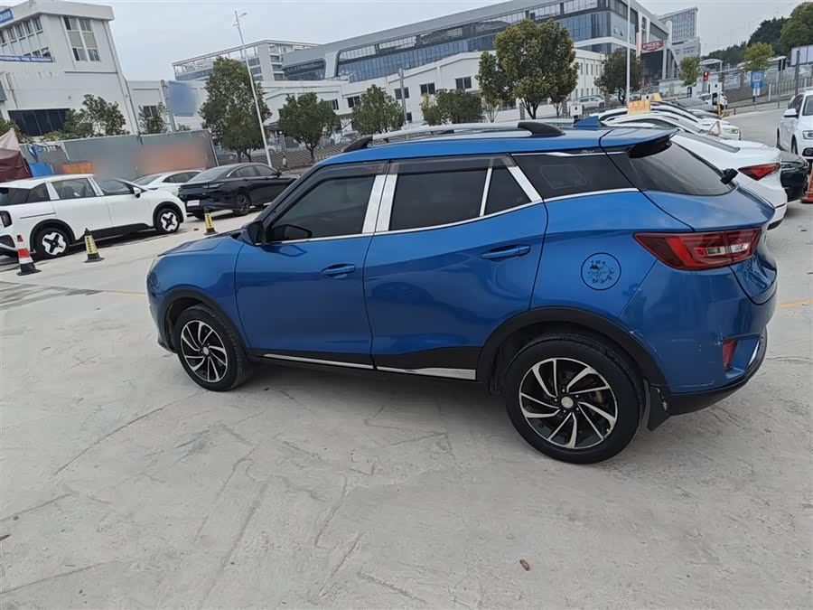 众泰 众泰T300 2018 汽车图片 #6