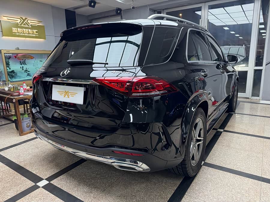 Mercedes-Benz GLE Class 2020 car image #6