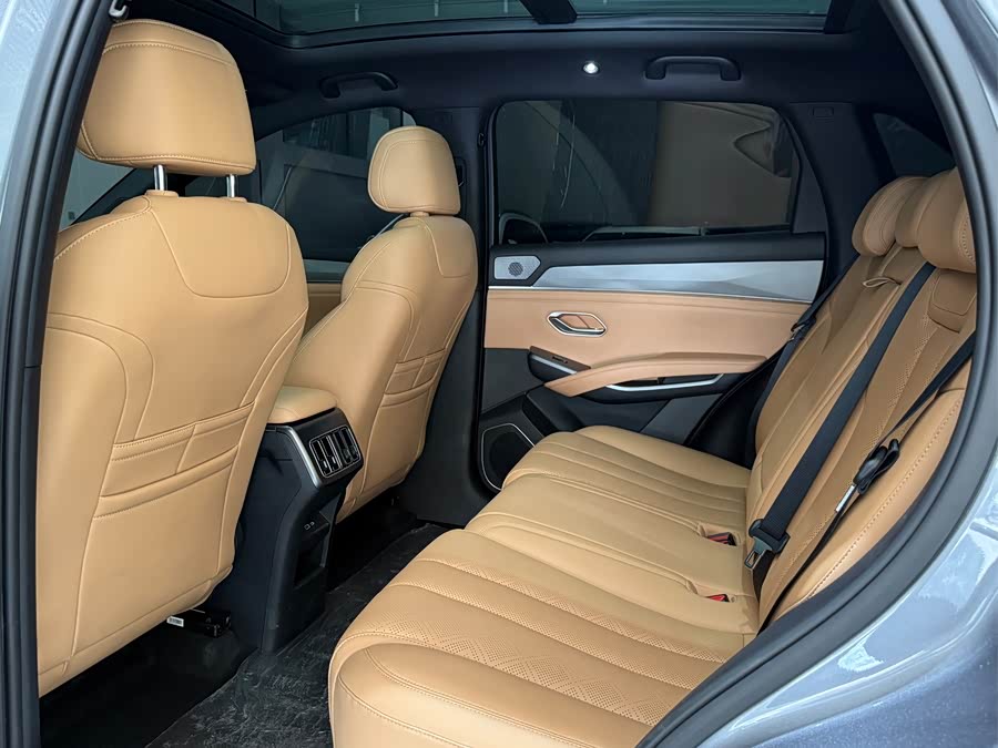 BYD SongL DM-i 2024 car image #6