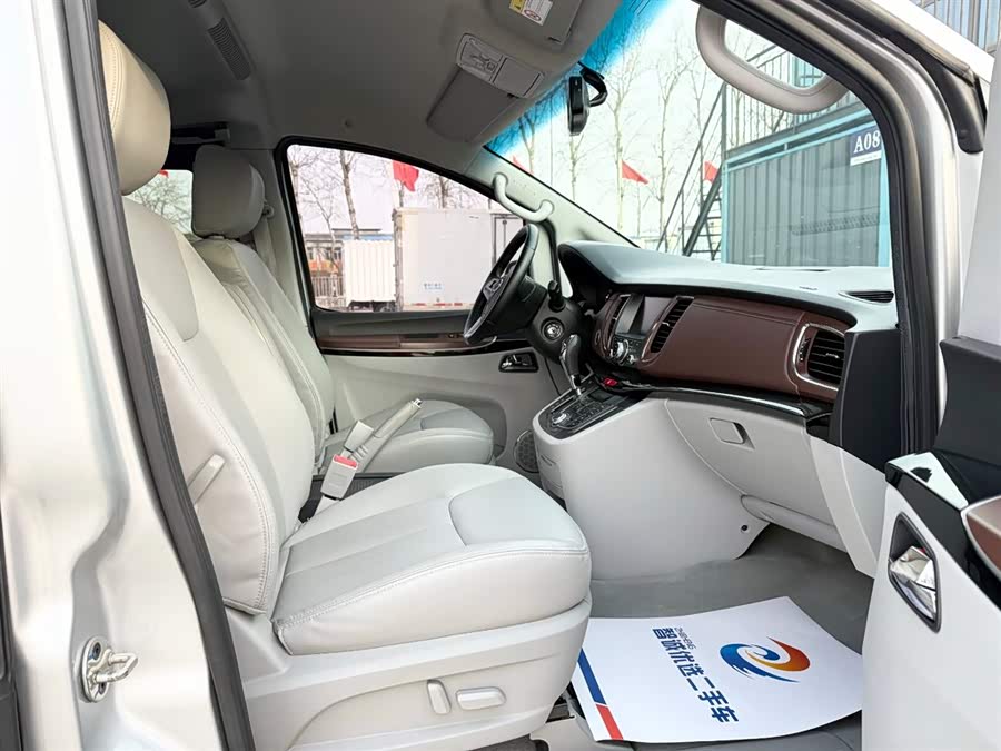 JAC 2018 #6 JAC 2018 car image #6