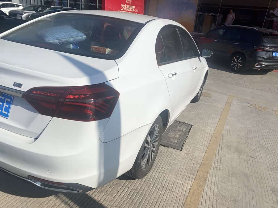 GEELY Emgrand 2019 #6 GEELY Emgrand 2019 car image #6