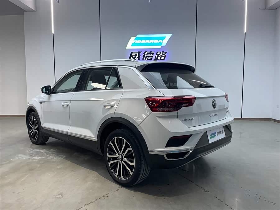 Volkswagen T-Roc 2020 #6 Volkswagen T-Roc 2020 car image #6