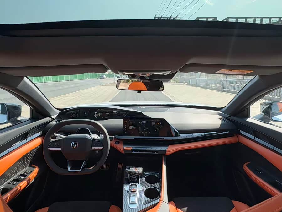 Changan UNI-V 2023 car image #6