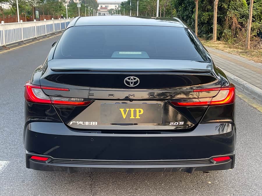 Toyota Camry 2024 immagine di auto #6