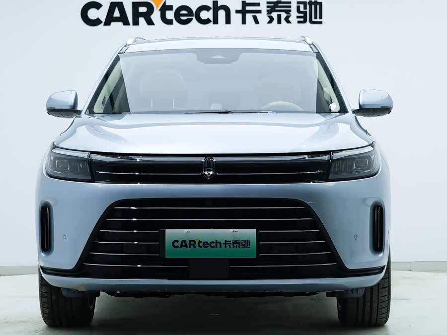 2023 car image #6