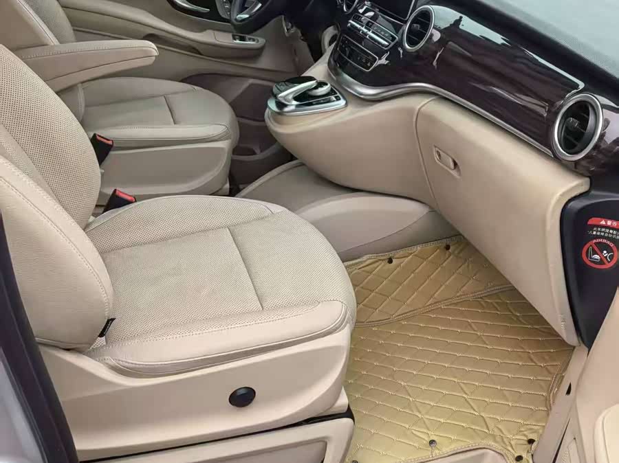 Mercedes-Benz V Class 2016 car image #6