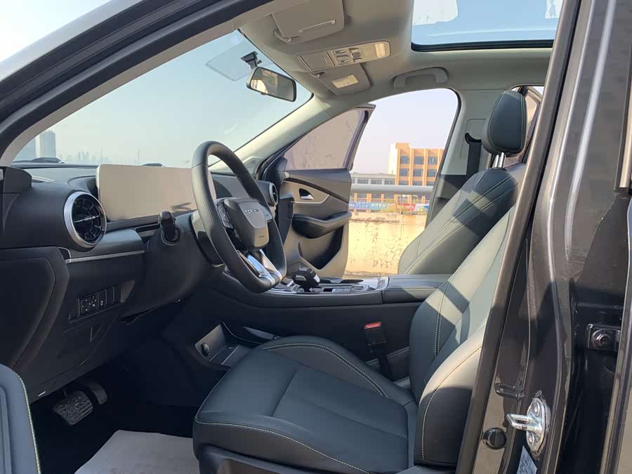 Forthing T5 EVO 2023 car image #6
