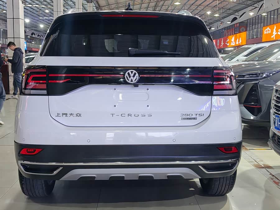 Volkswagen T-Cross 2021 #6 Volkswagen T-Cross 2021 car image #6