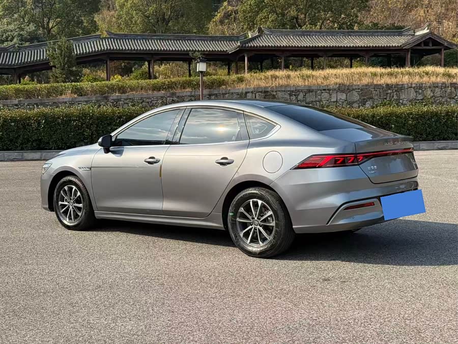 BYD Qin Plus 2023 صورة سيارة #6