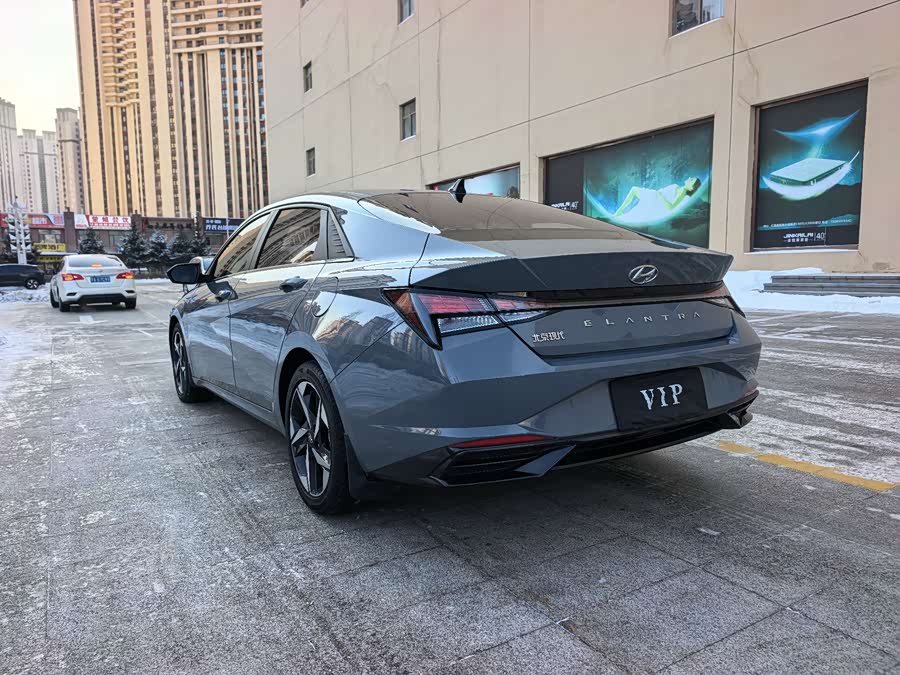 Hyundai Elantra 2022 car image #6