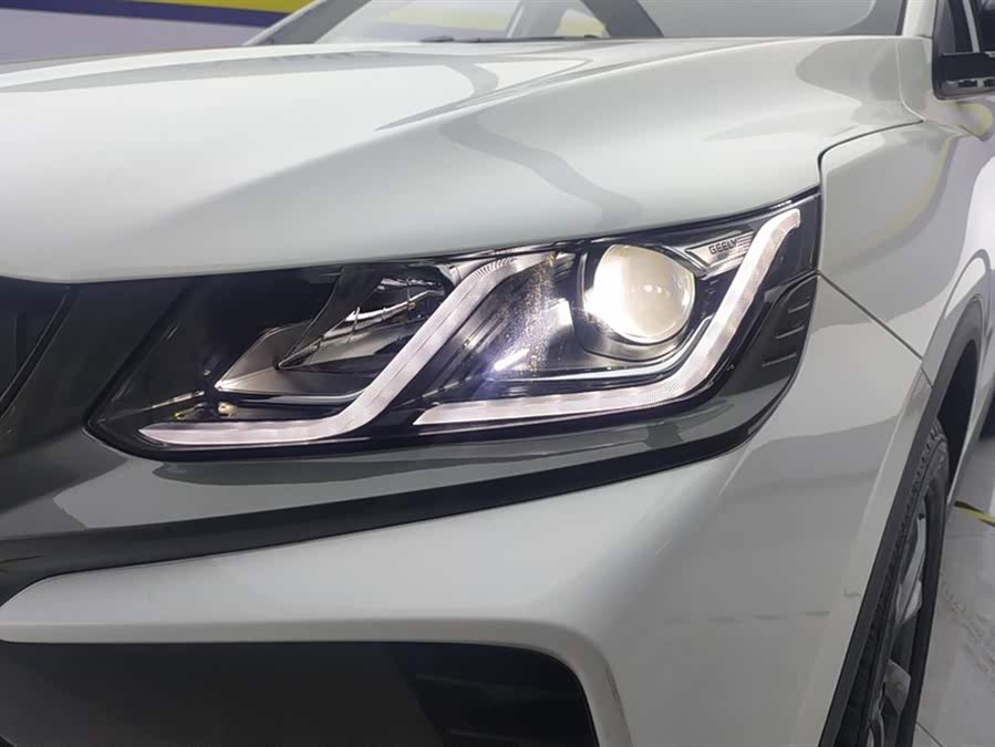 GEELY Coolray 2025 car image #6