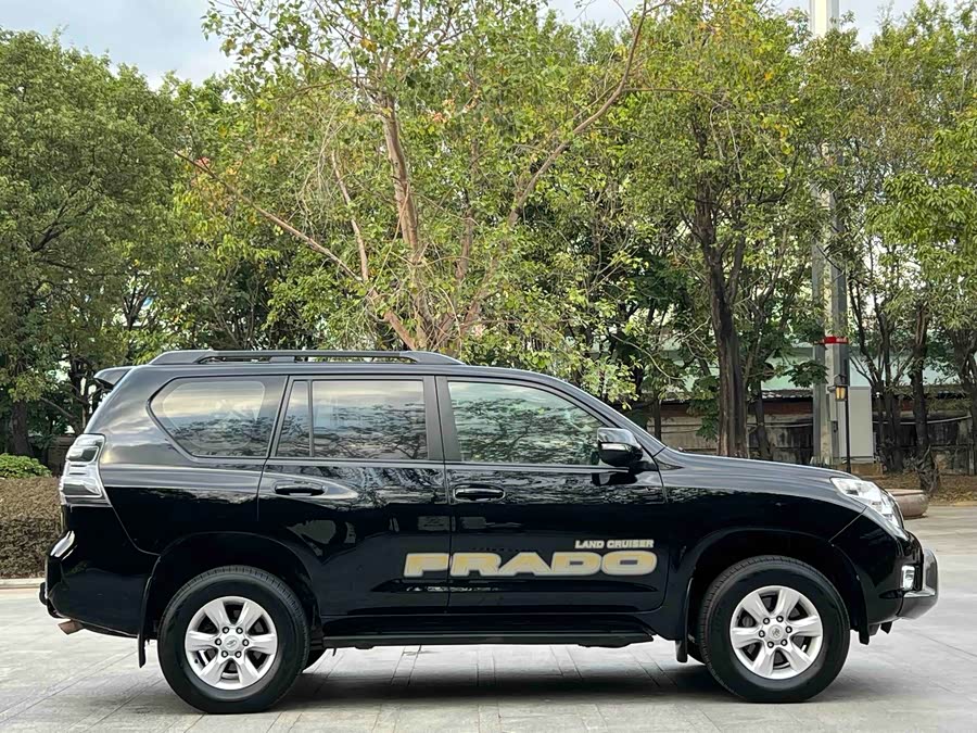 Toyota Prado (Imported) 2012 car image #6